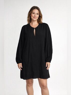 NWT - H&M black long sleeve mini dress with front keyhole. Size XL